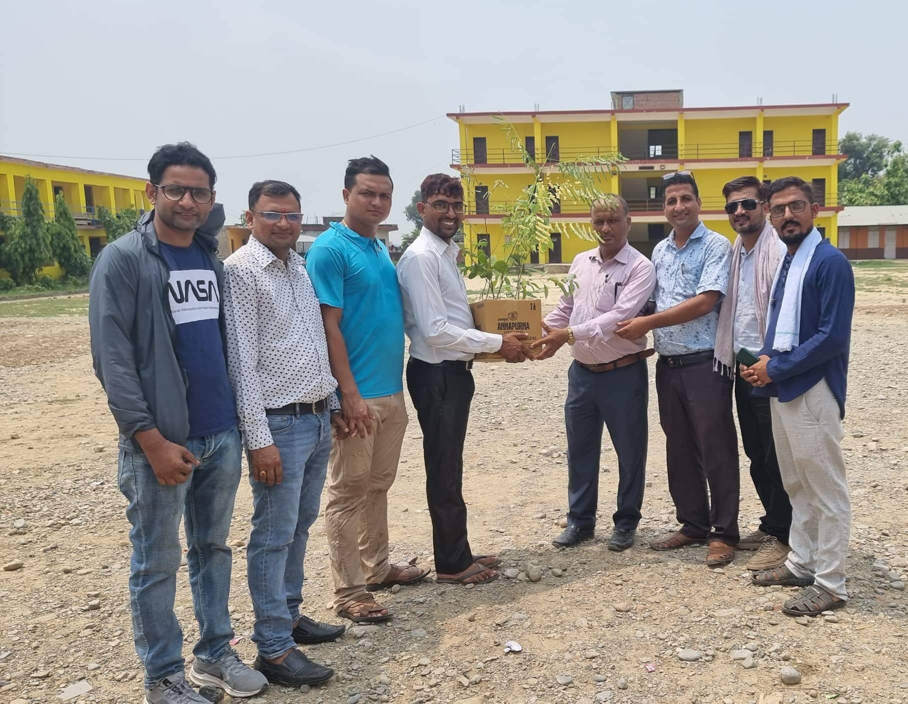 शुद्धोधन जेसिजद्वारा बृक्षरोपण