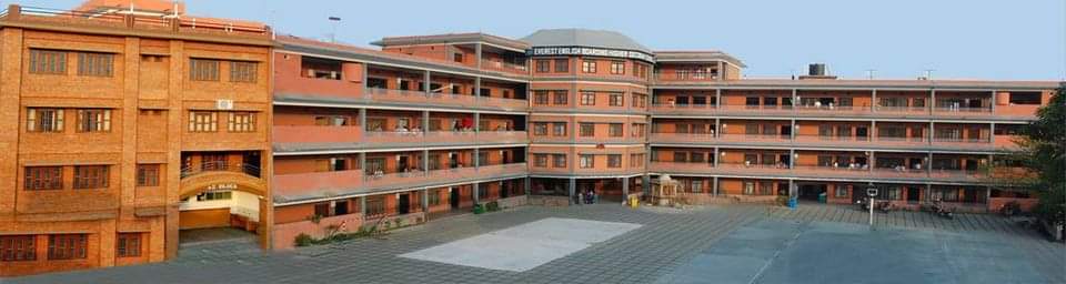 एभरेष्टमा तीज गीत प्रतियोगिता