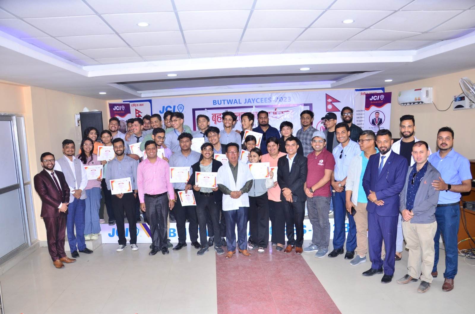 बुटवल जेसीजद्वारा बृहत रक्तदान