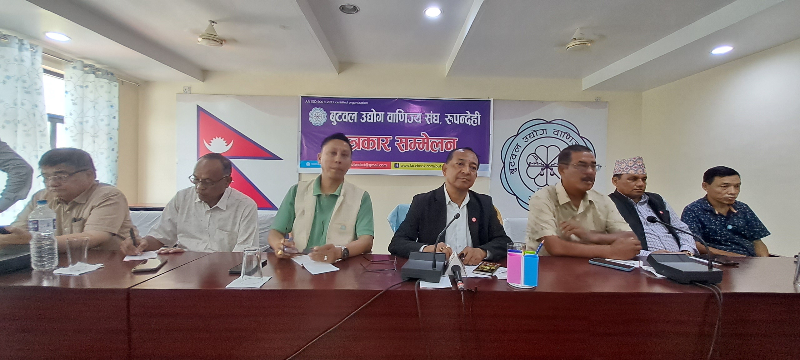 सय रुपैंयाभन्दा बढीको सामानमा राजश्व लिने नीतिलाई निरन्तरता दिन आग्रह