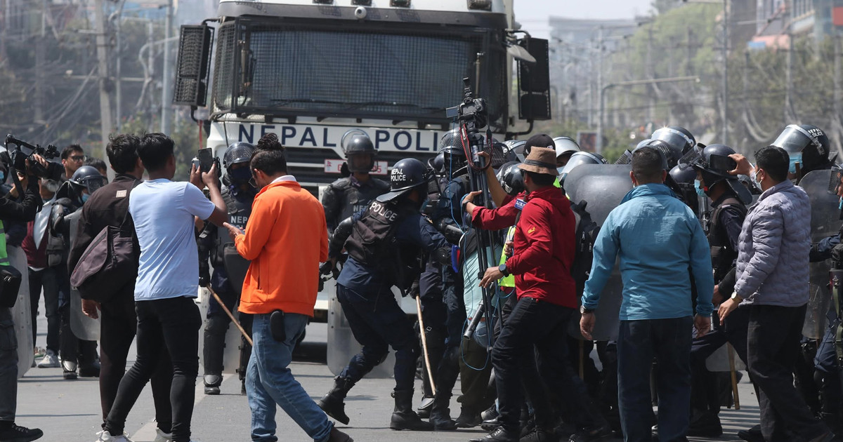 ‘निषेध क्षेत्र’ तोड्न खोज्दै राजावादी