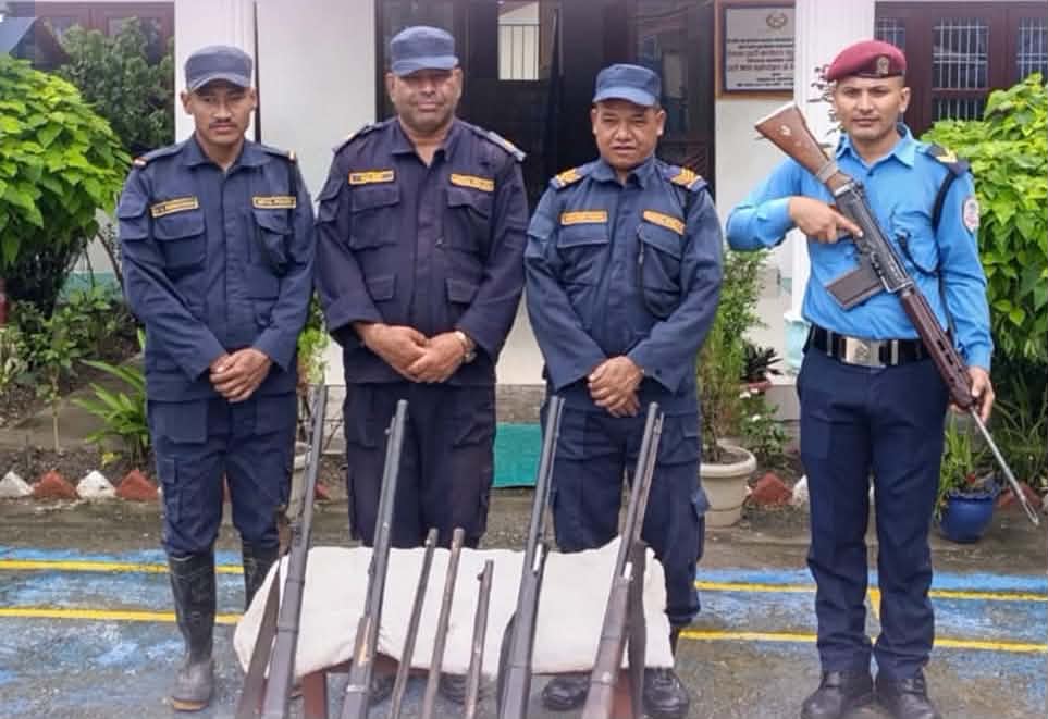 प्युठानमा सामुदायिक वनबाट ७ बन्दुक बरामद