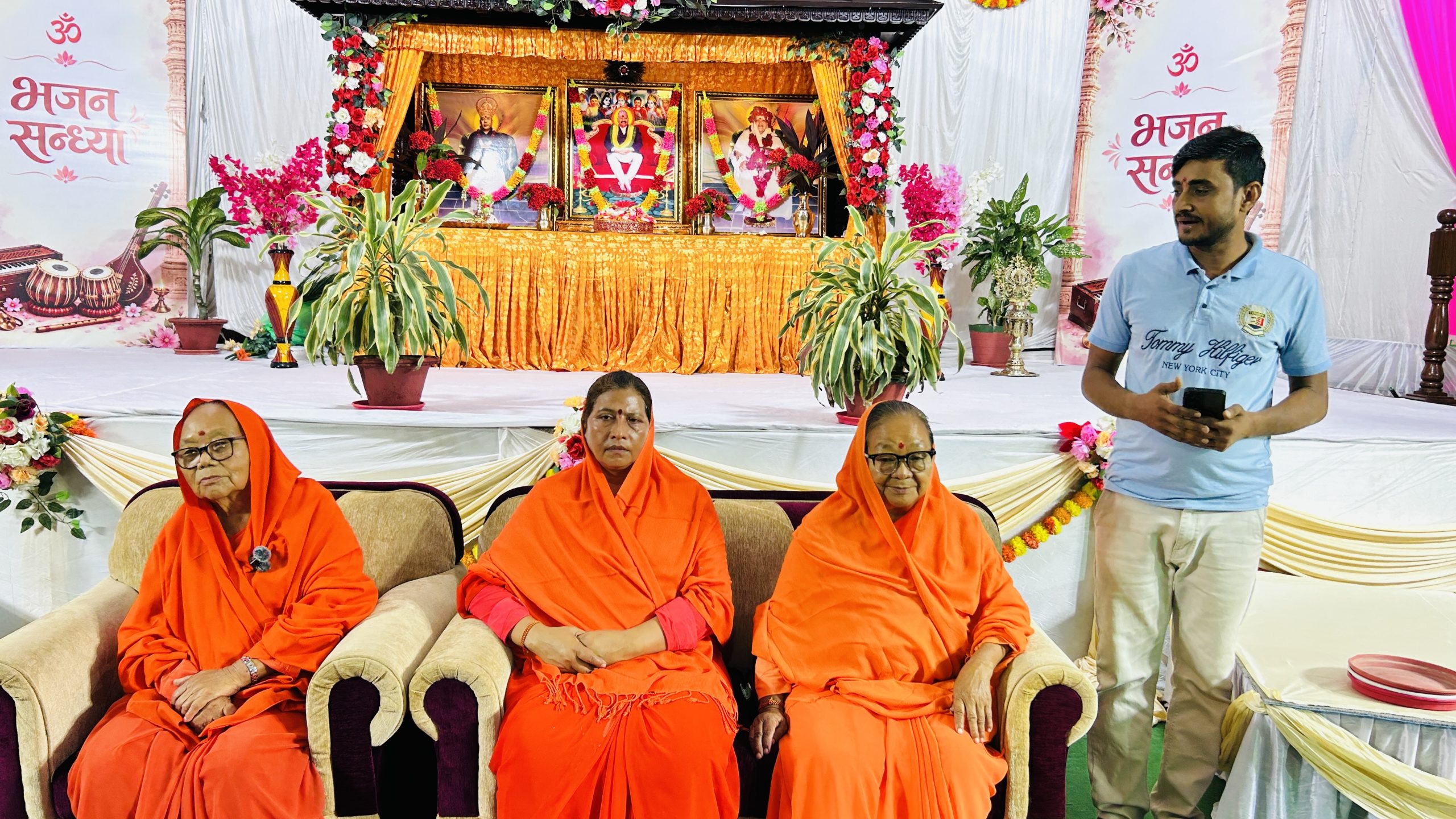 युवालाई धर्म र भजनसँग जोड्न नेपाल मानव धर्म सेवा समितिमा आज भजन सन्ध्या हुदै